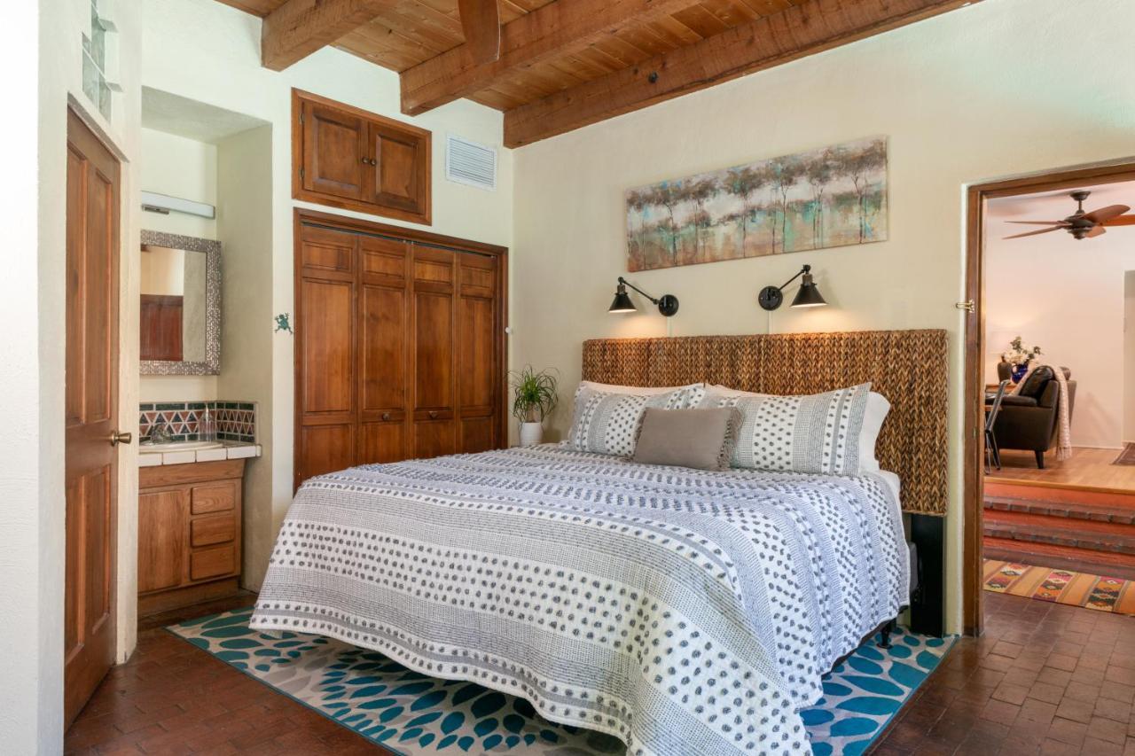 Adobe Rose Inn Tucson Extérieur photo